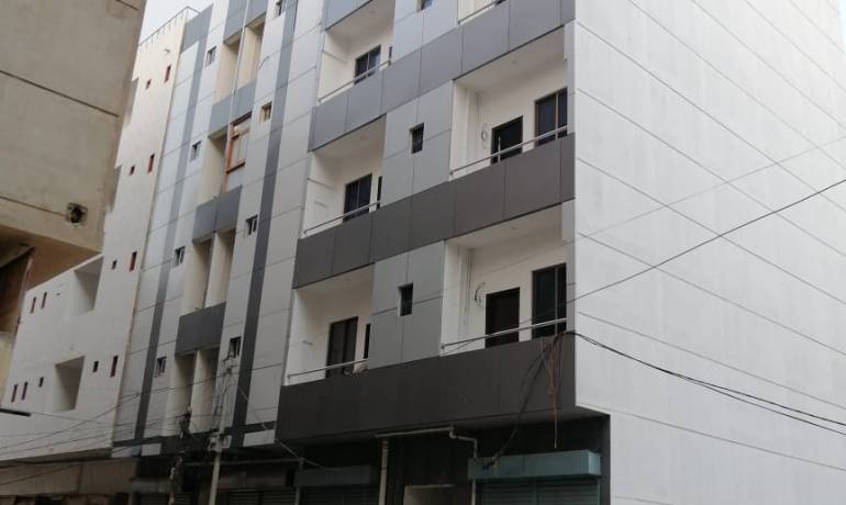 Building for sale 450 square yard Phase-6 Muslim Commercial