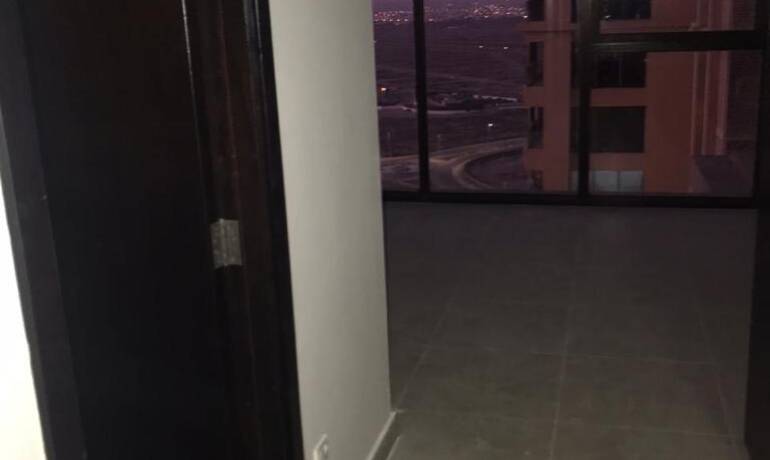 Flat for sale 3431 square yard Emaar coral tower 1